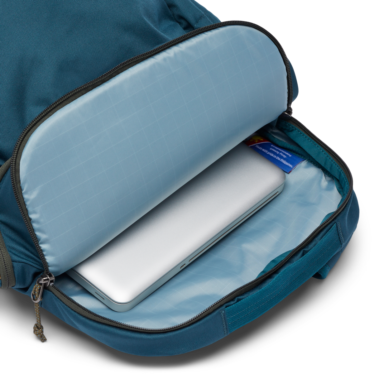Cotopaxi Chiquillo 26L Back Pack Cada Dia (F24494U1048) SAMPLE