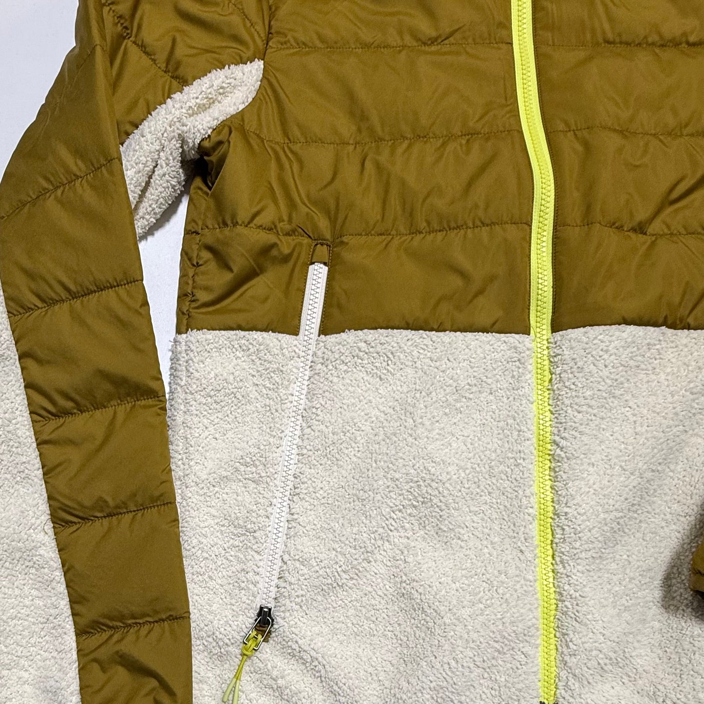 Cotopaxi Women's Trico 2.0 Hybrid Hooded Jacket SAMPLE