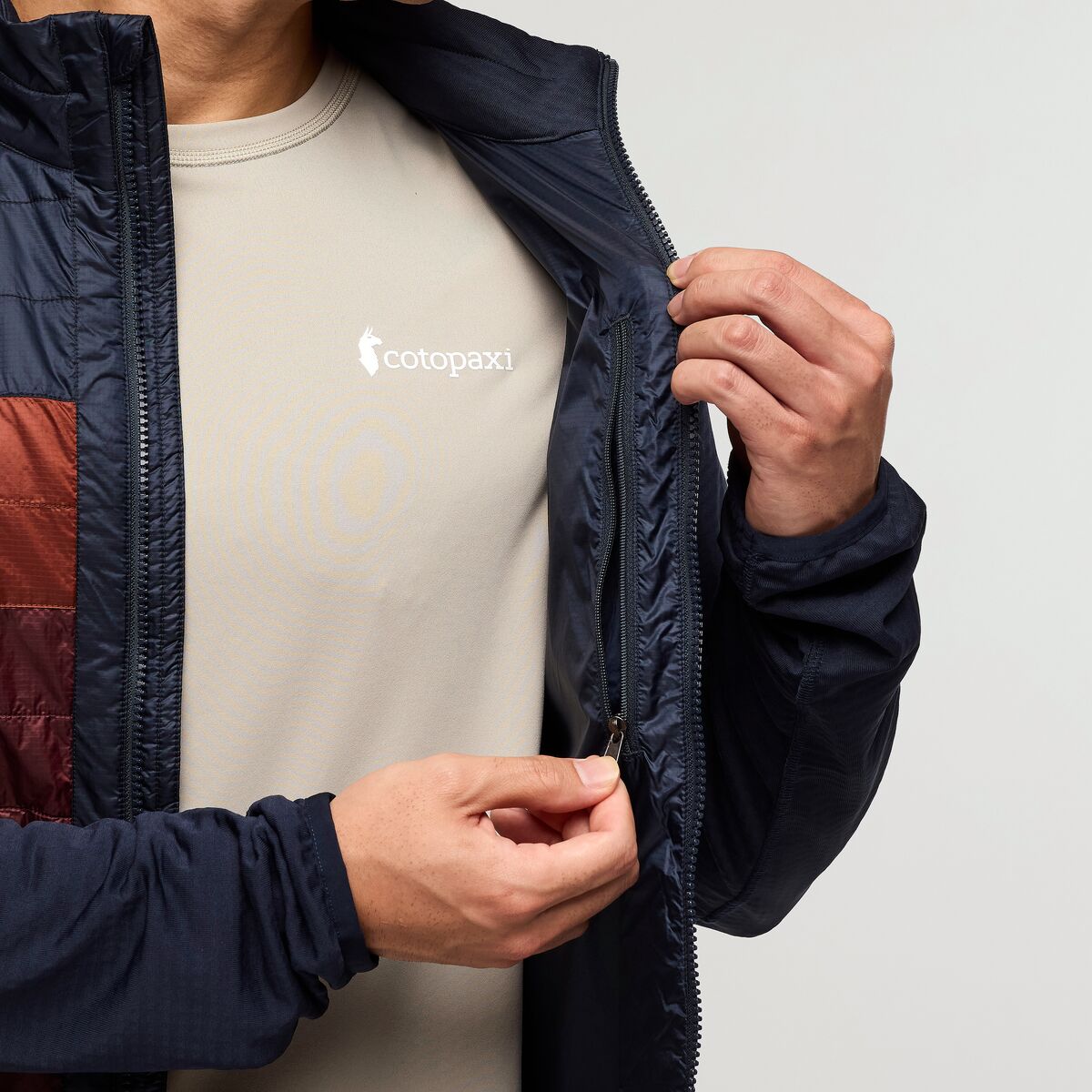 Cotopaxi Men's Capa Hybrid Jacket SAMPLE