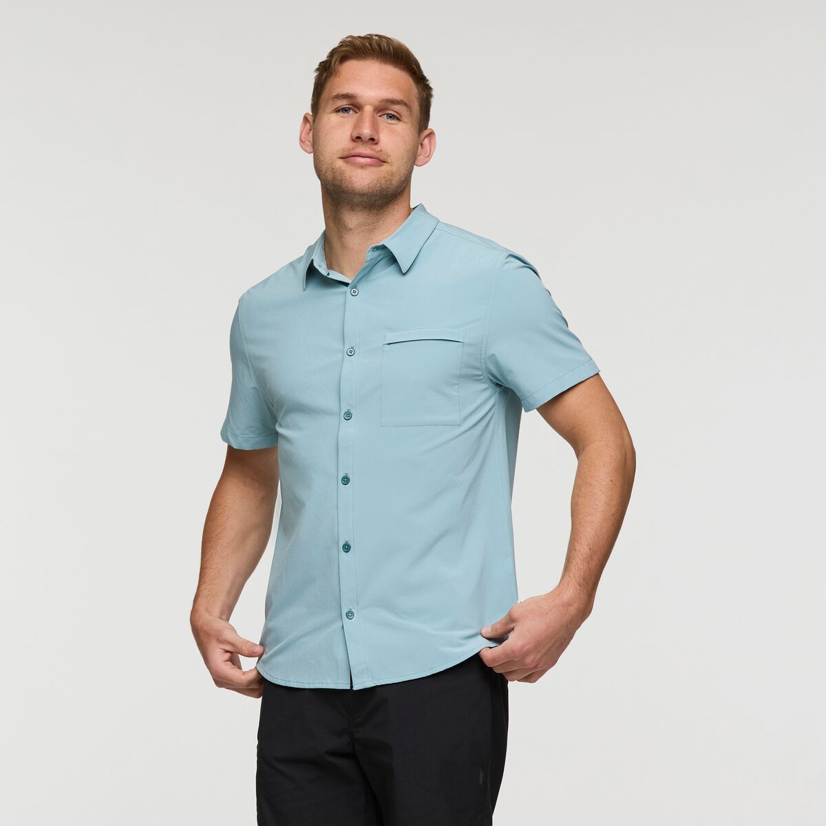 Cotopaxi Men's Cambio Solid Button Up SAMPLE