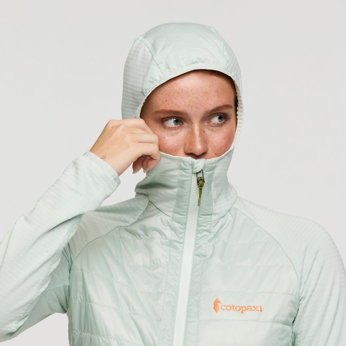 Cotopaxi Women's Capa Hybrid Hooded Jacket SAMPLE