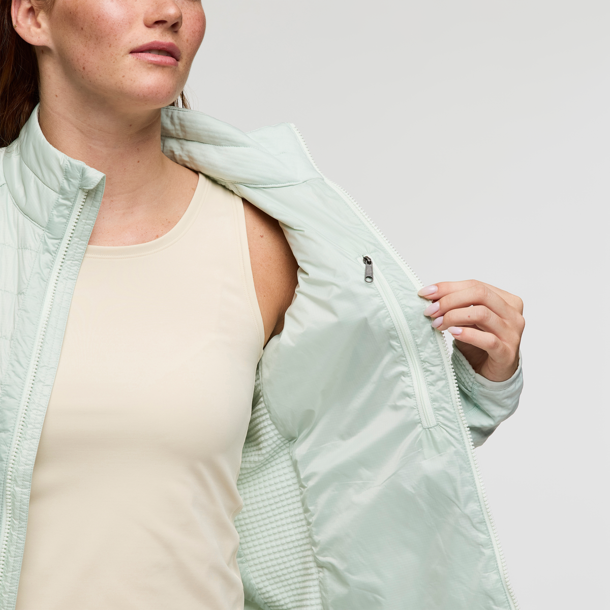 Cotopaxi Women's Capa Insulated Jacket SAMPLE