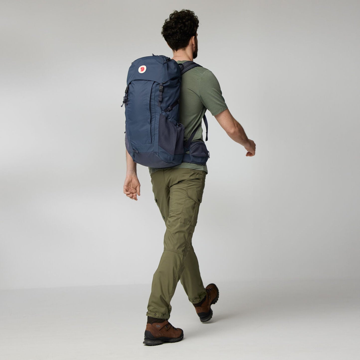 Fjallraven Abisko Hike 35 (27224) SAMPLE