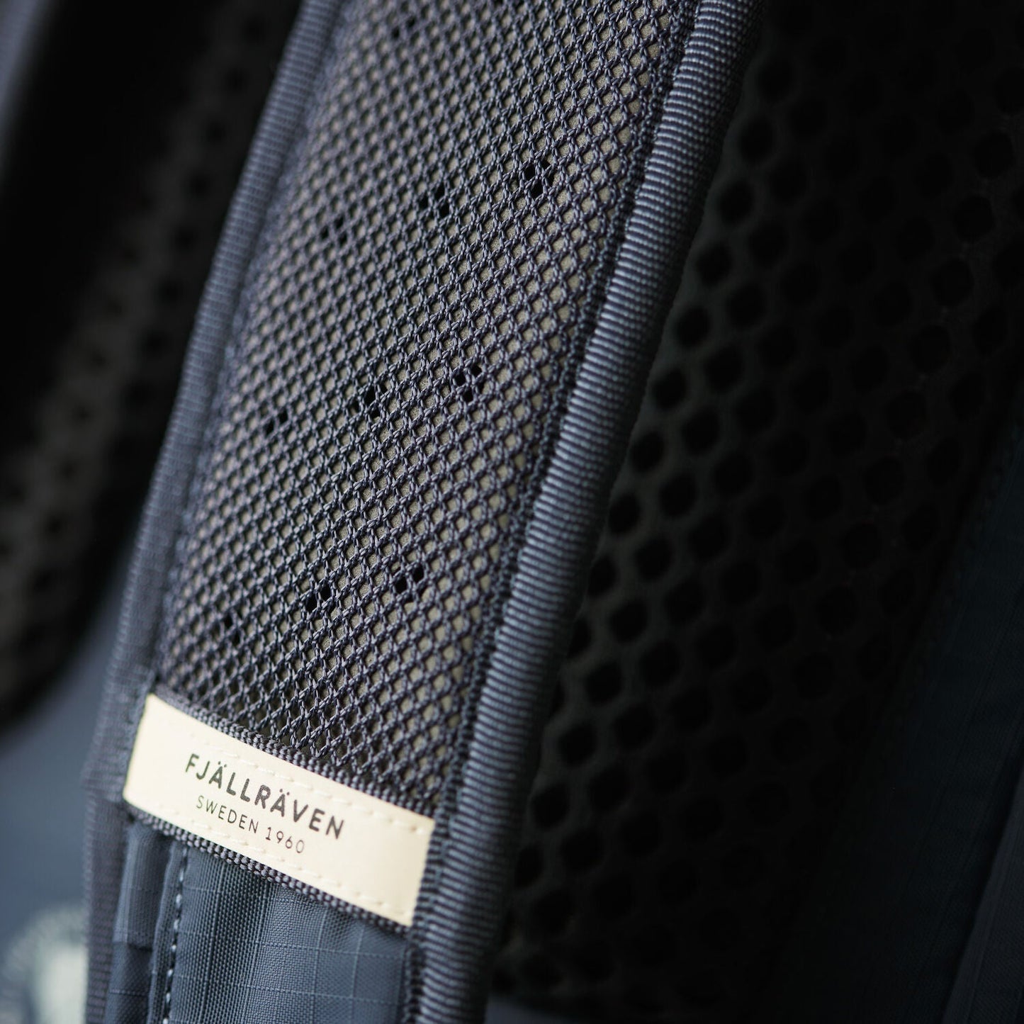 Fjallraven Abisko Hike 35 (27224) SAMPLE