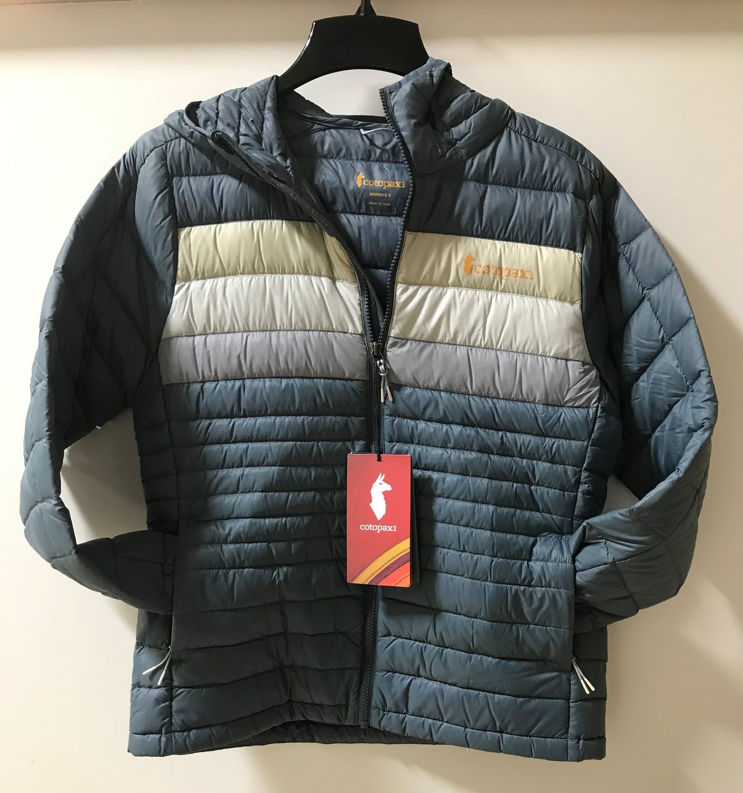 Cotopaxi Women's Fuego Down Hooded Jacket SAMPLE