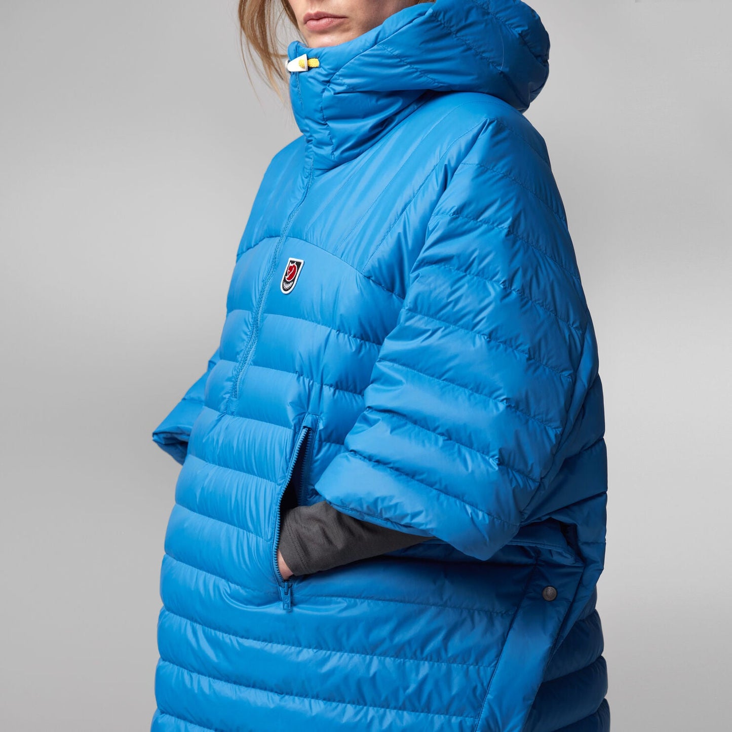 Fjallraven Women's Expedition Down Poncho (F86477) SAMPLE
