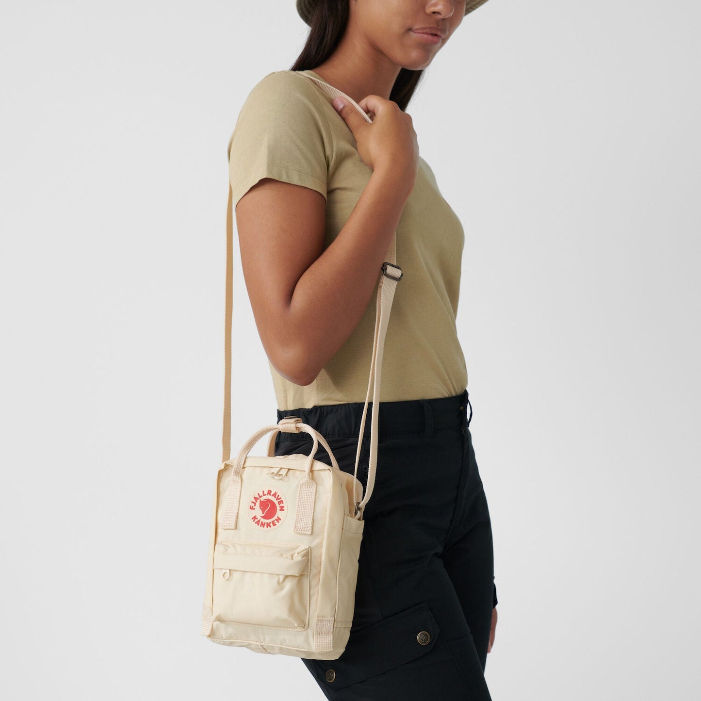 Fjallraven Kanken Sling (23797) SAMPLE