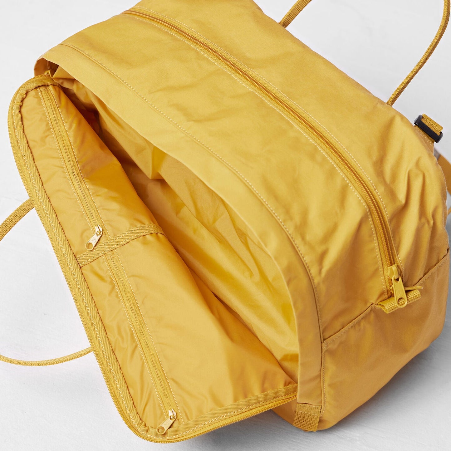 Fjallraven Kanken Weekender (23802) SAMPLE