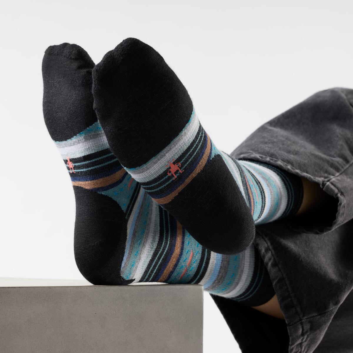 Smartwool Women's Everyday Margarita Zero Cushion Crew Socks  (SW002091)