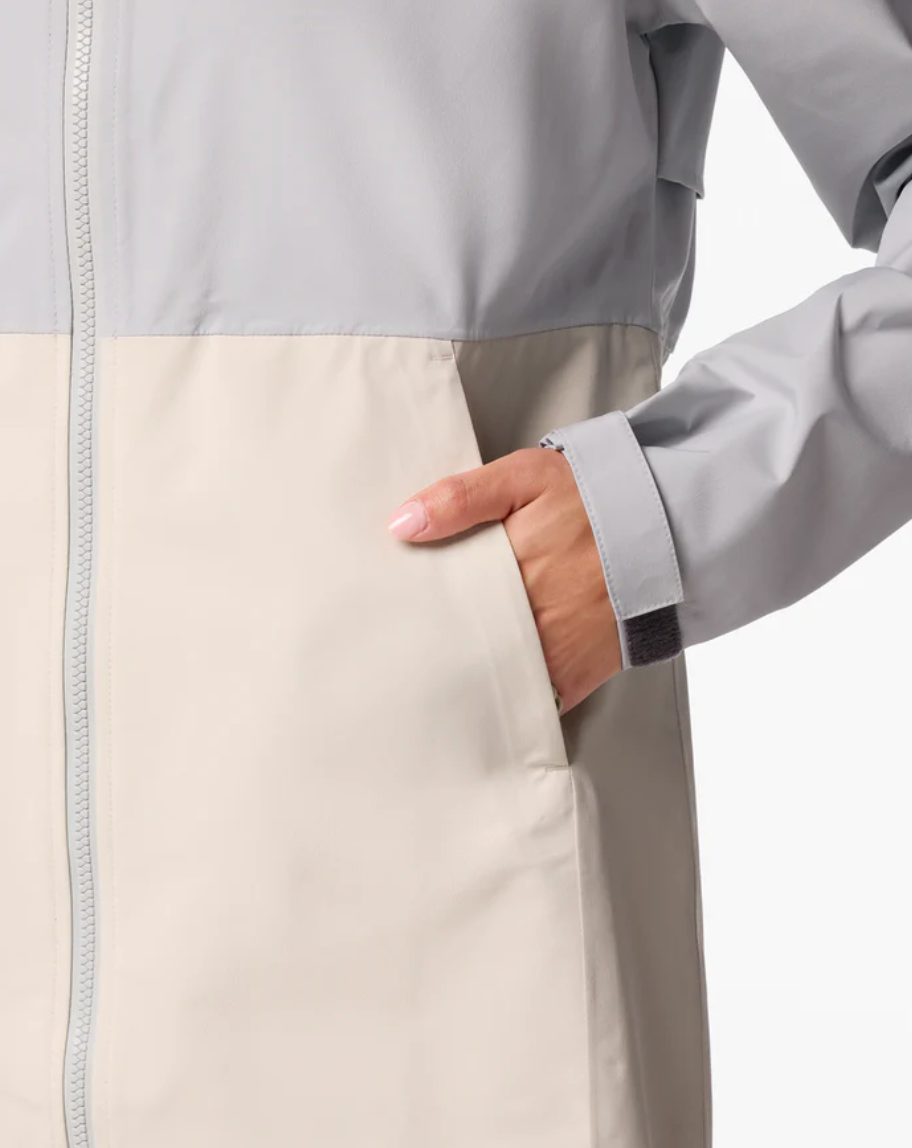 Cotopaxi Women's Cielo Rain Trench SAMPLE