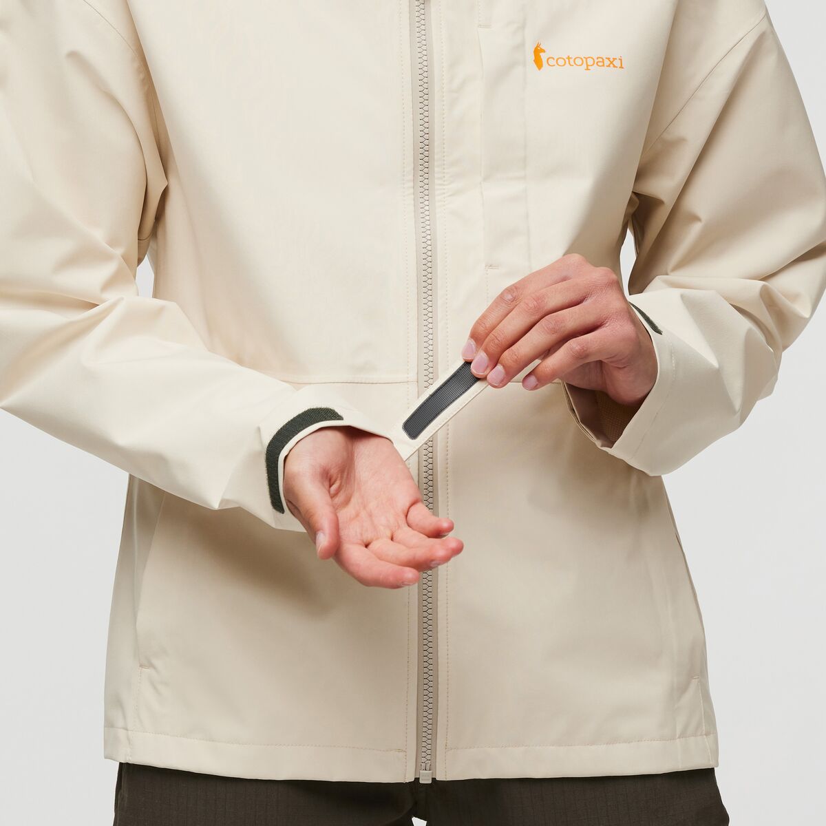 Cotopaxi Women's Cielo Rain Jacket SAMPLE