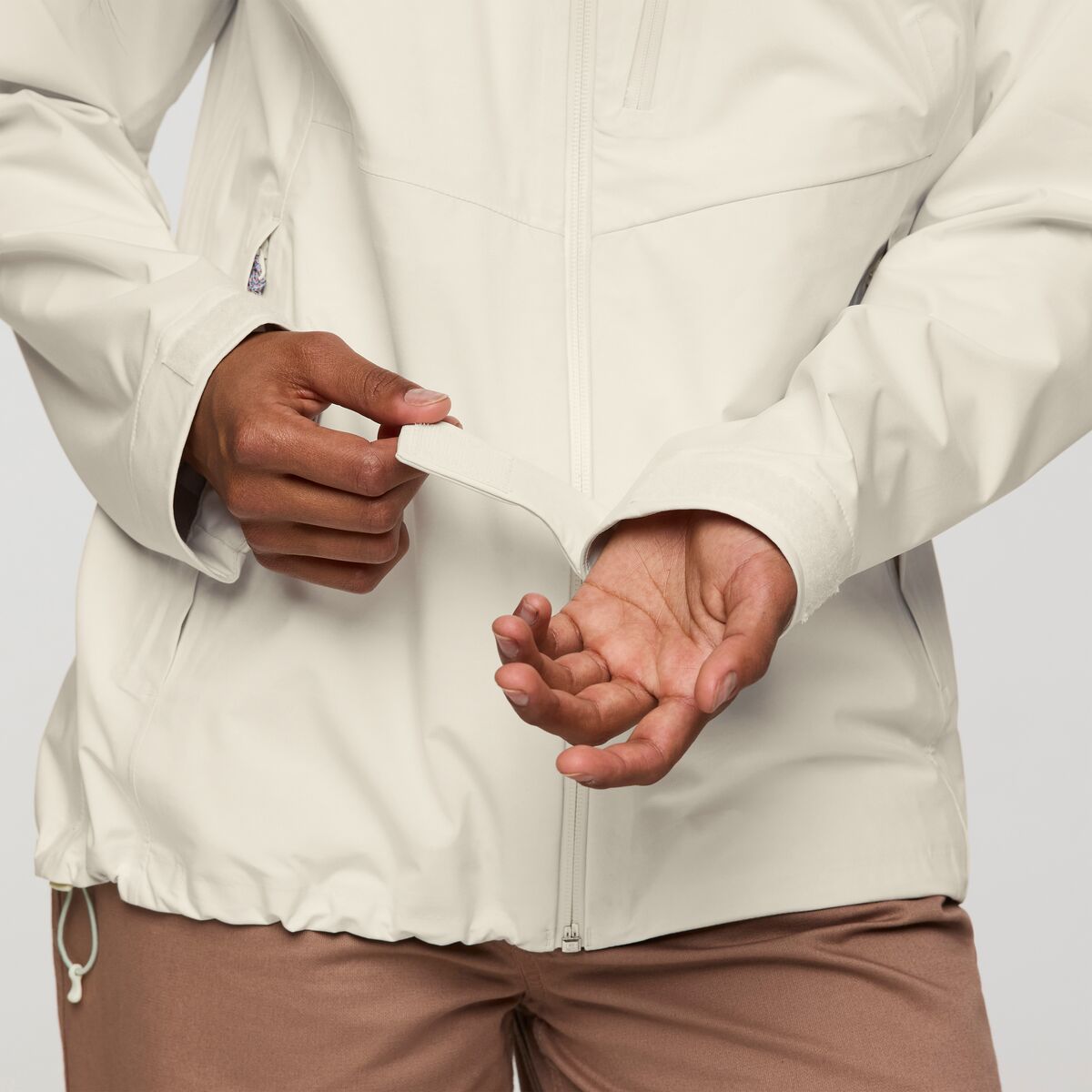 Cotopaxi Women's Impermeo 3 Layer Hooded Shell Jacket SAMPLE