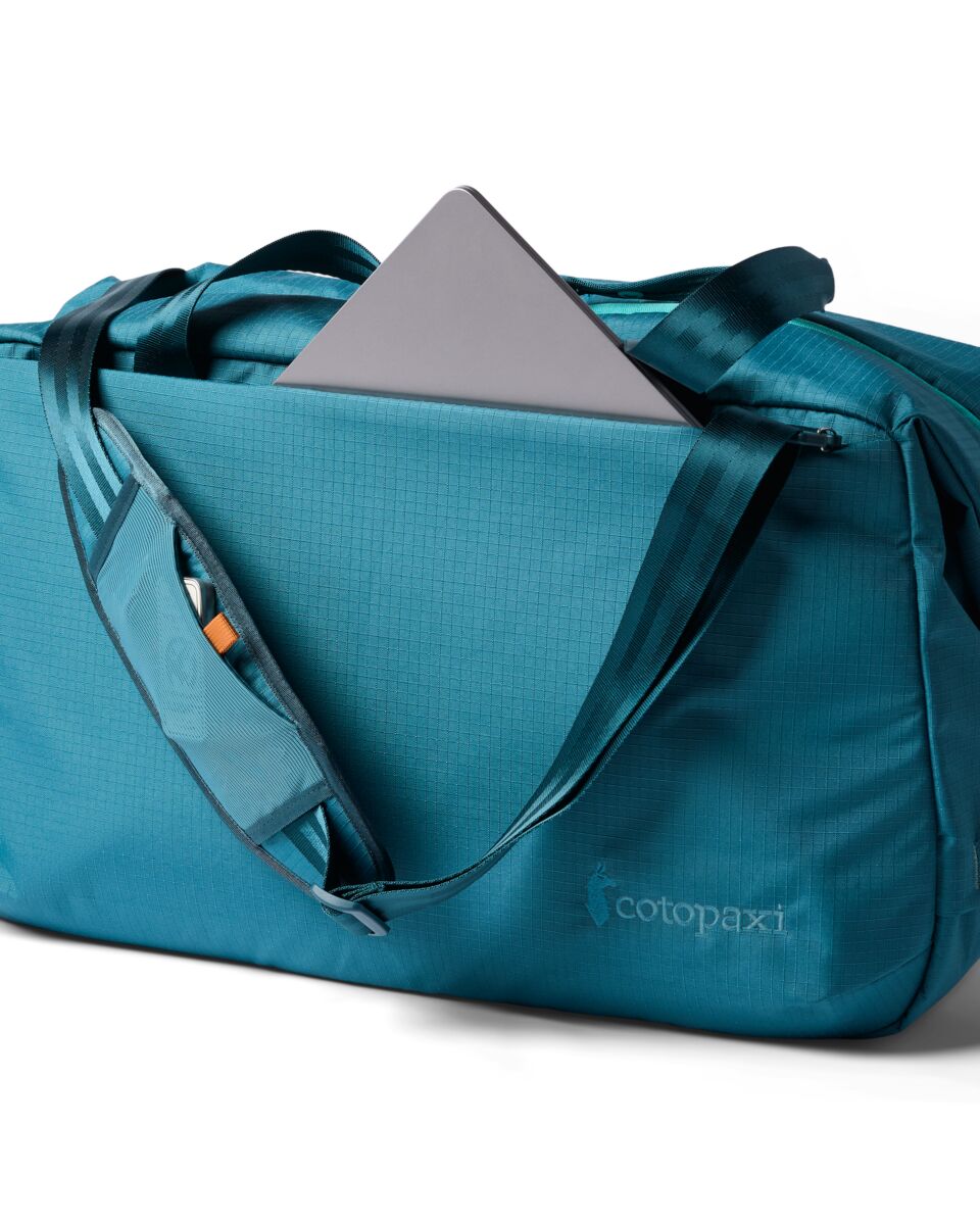 Cotopaxi Viaje 45L Travel Duffel SAMPLE