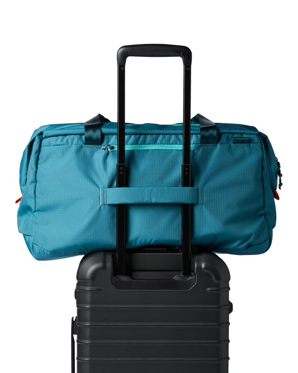 Cotopaxi Viaje 45L Travel Duffel SAMPLE